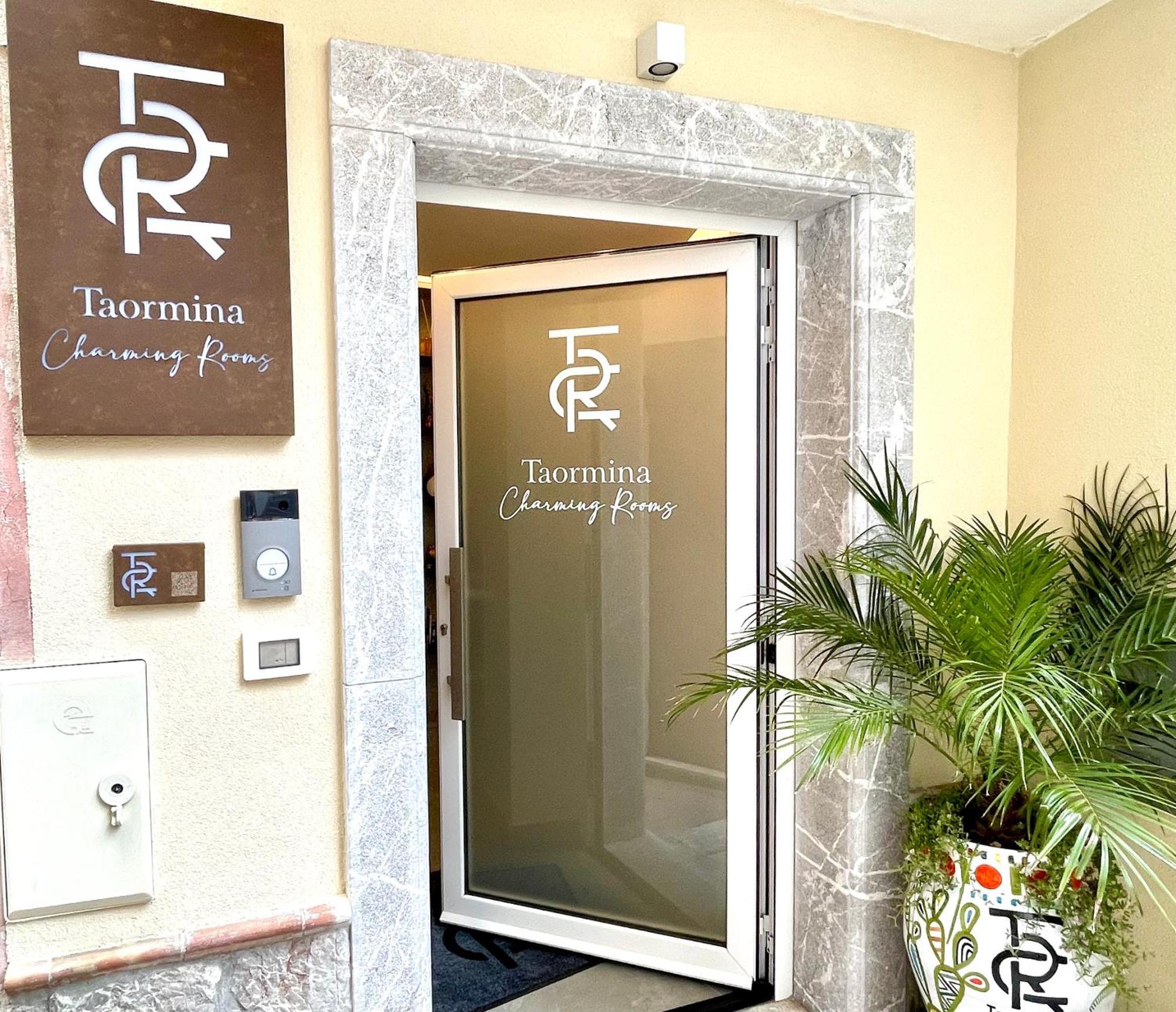 Taormina Charming Rooms Exteriör bild