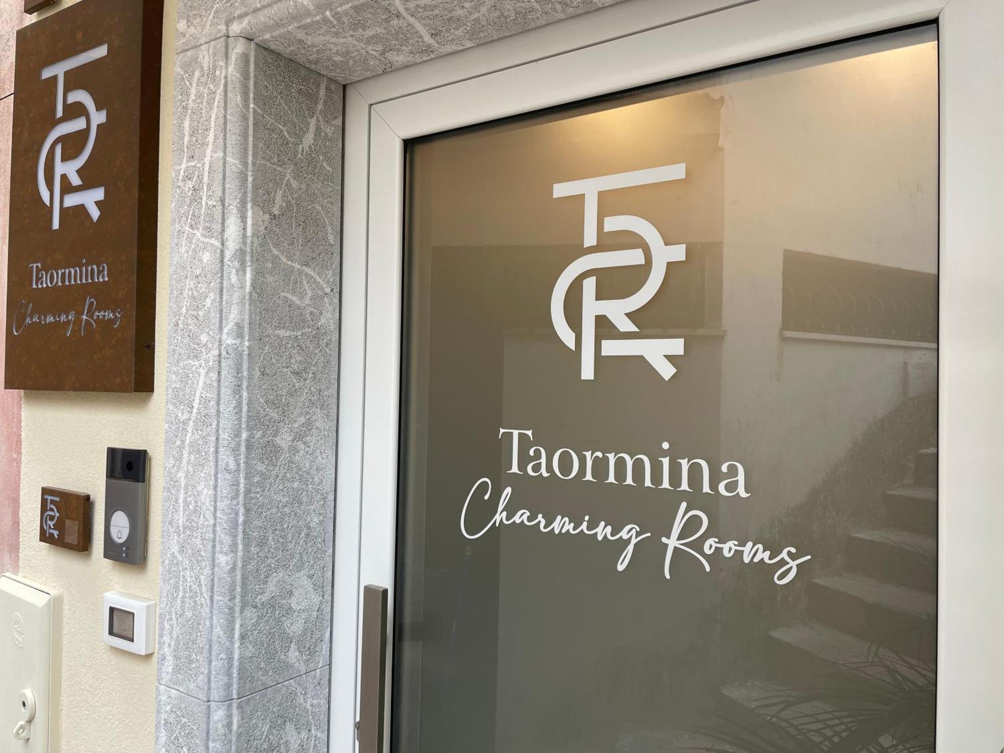 Taormina Charming Rooms Exteriör bild