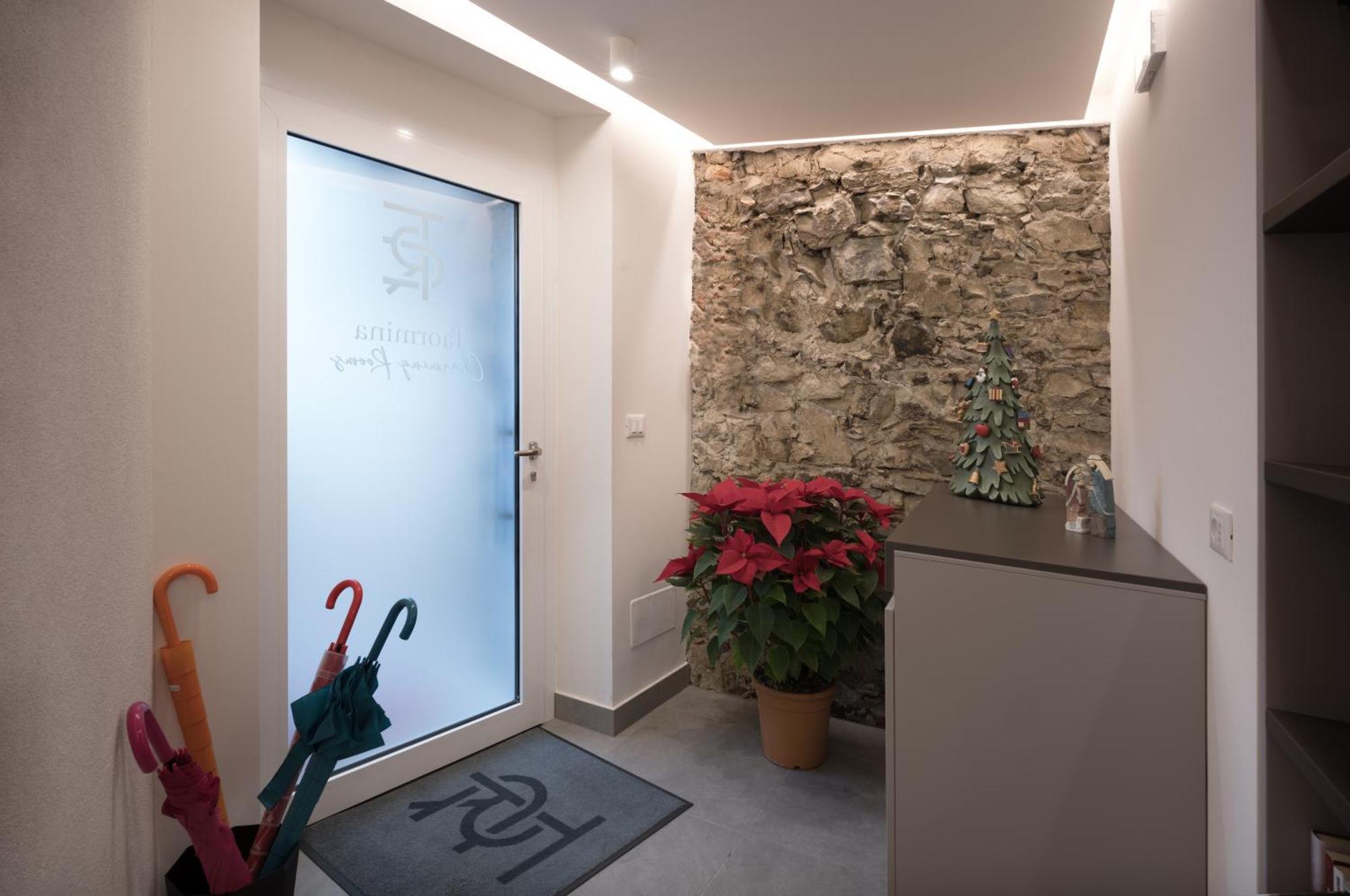 Taormina Charming Rooms Exteriör bild