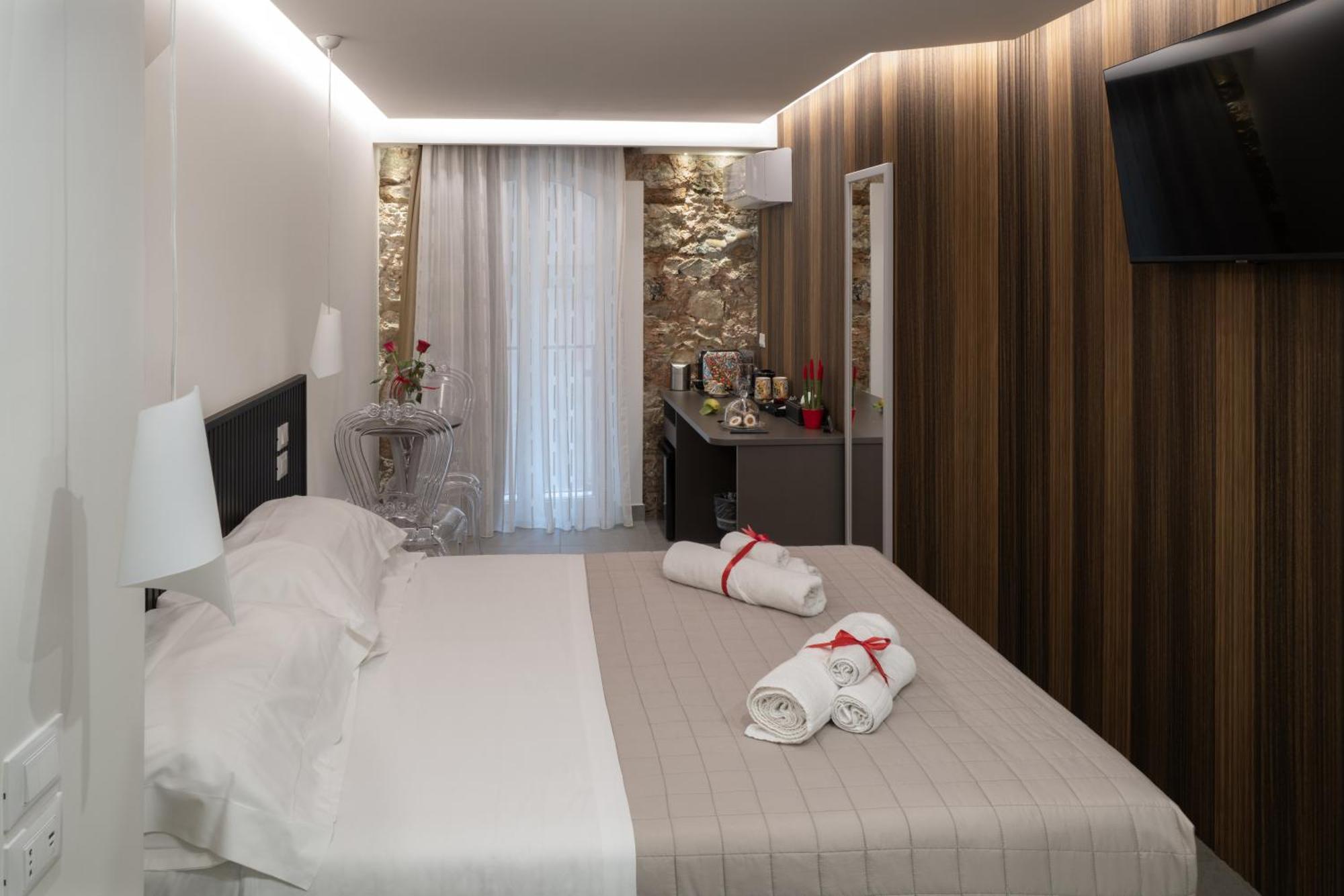 Taormina Charming Rooms Exteriör bild